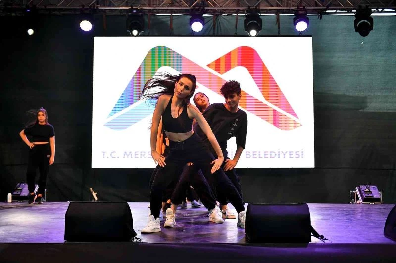 19 Mayıs etkinlikleri ‘Dans Show’ ile noktalandı
