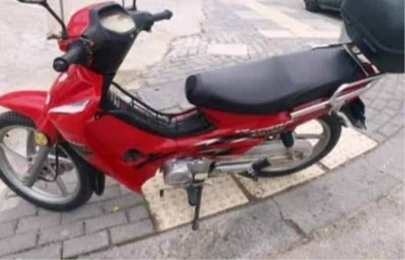 Ankara’da motorlu bisikleti çalan hırsız kamerada
