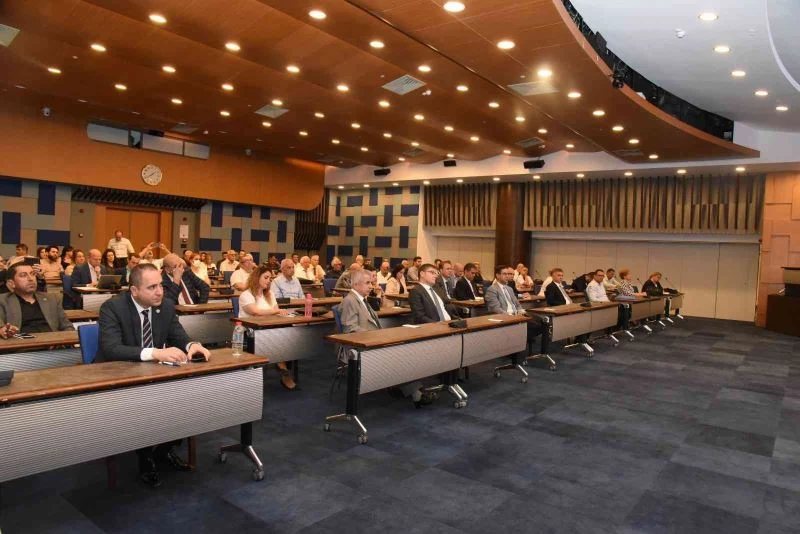 32 kooperatif İZTO’da buluştu
