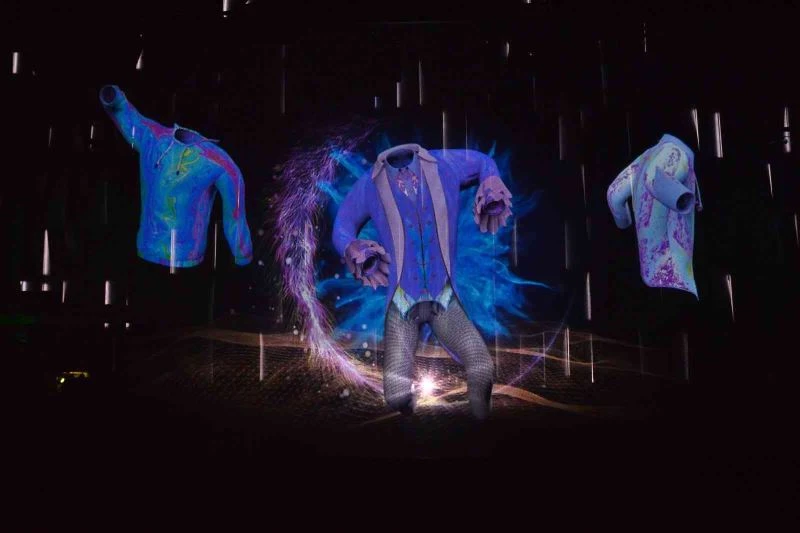 Dünyanın ilk holografik NFT defilesi Türkiye’de düzenlendi
