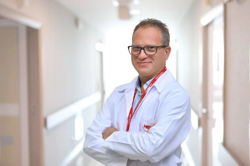 Dermatoloji uzmanları: ”Güneş ışınları deri yaşlanmasına neden olabilir”
