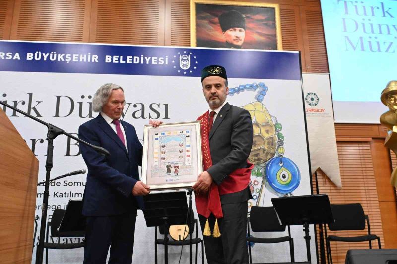 Başkan Aktaş’a fahri profesörlük
