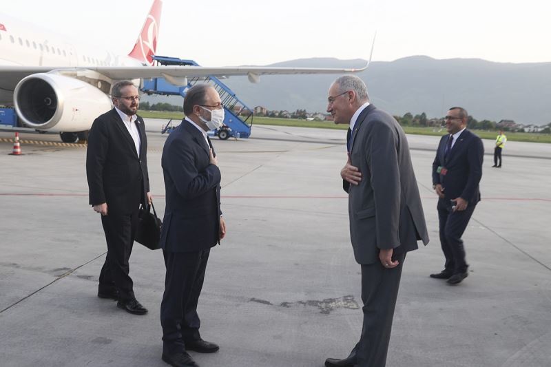 Diyanet İşleri Başkanı Erbaş, Saraybosna’da 500 yıllık geleneğe göre ezan okudu
