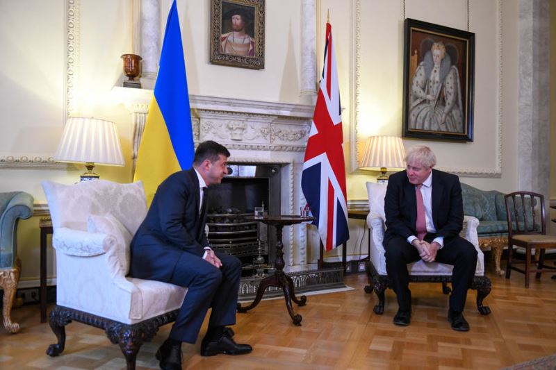 Johnson ve Zelenskiy, Ukrayna’dan tahıl ihracatını sürdürme konusunda görüştü
