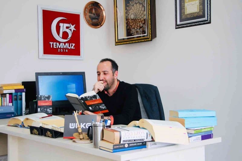 Sosyolog Adem Palabıyık: 