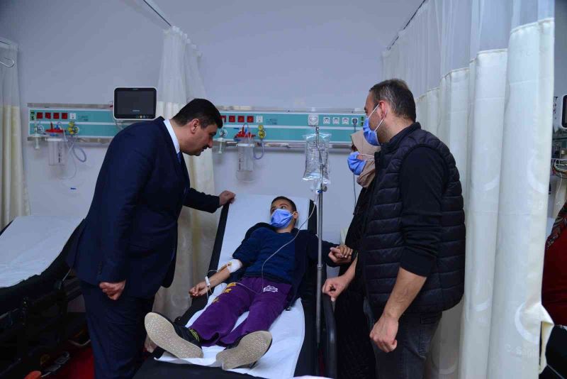 Başkan Oğuz’dan bayramda hasta vatandaşlara moral ziyareti

