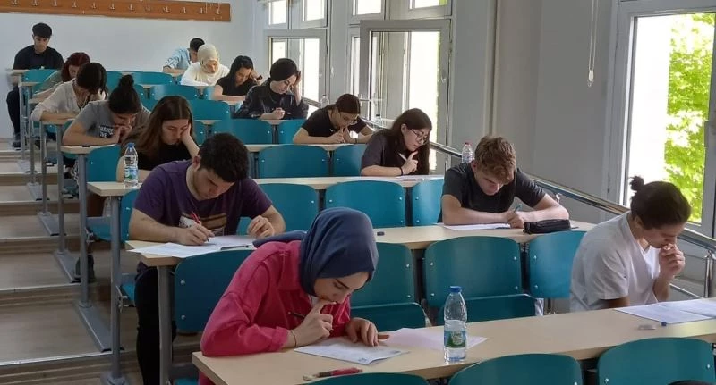 Sınav heyecanını yaşayarak öğrendiler
