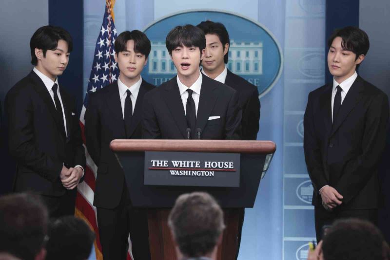 K-pop grubu BTS, Beyaz Saray’da Asya karşıtı nefret suçlarına dikkat çekti
