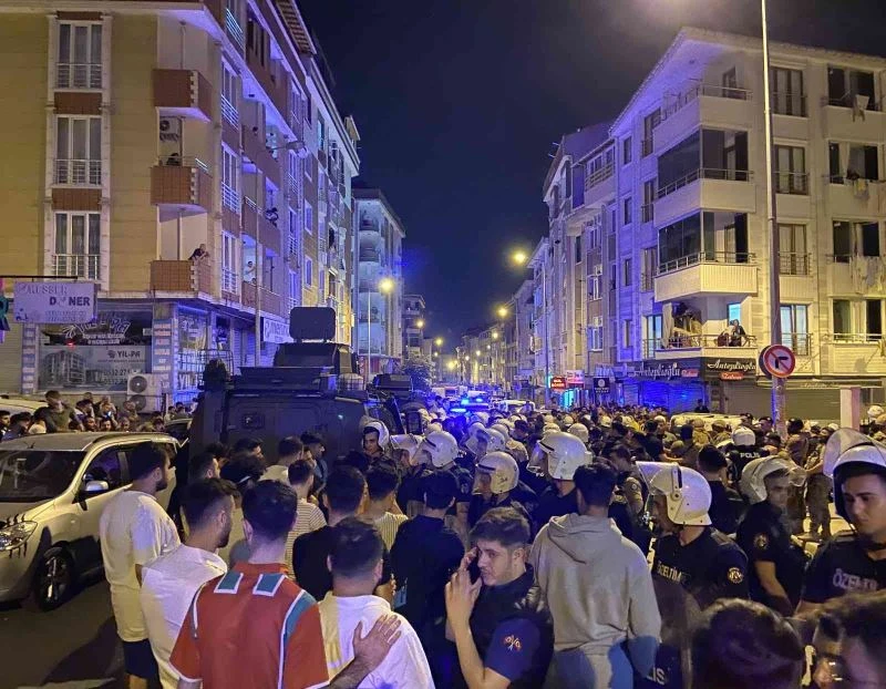 Esenyurt’ta ’taciz iddiası’ mahalleyi karıştırdı
