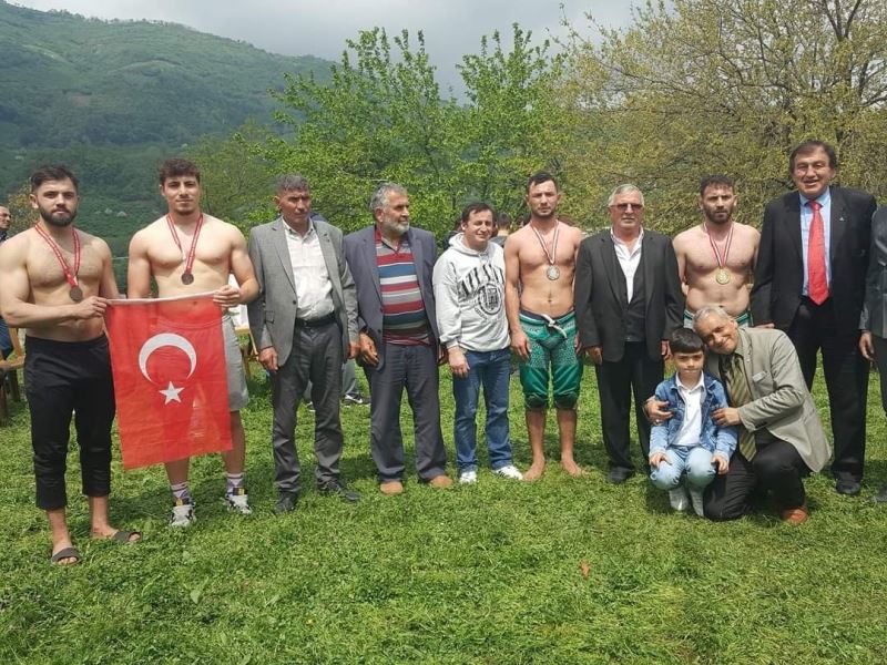 Şehit Hakan Altıkatoğlu adına güreş turnuvası
