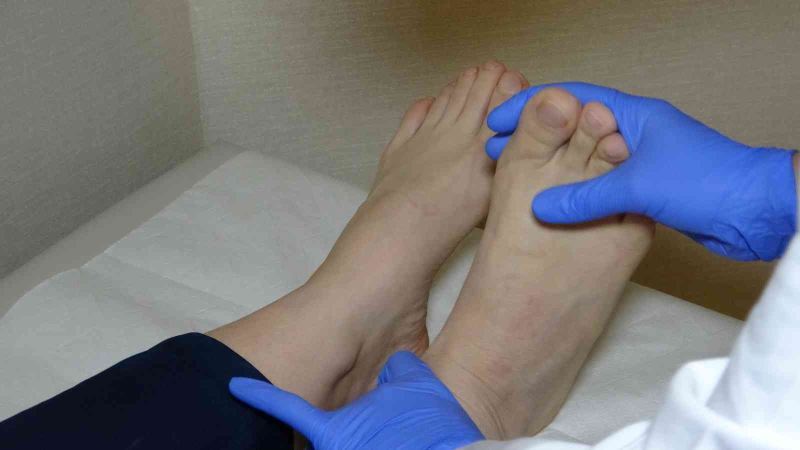 Uzmanı uyardı: Dar ayakkabı düztabanlık ve mantar enfeksiyonu nedeni
