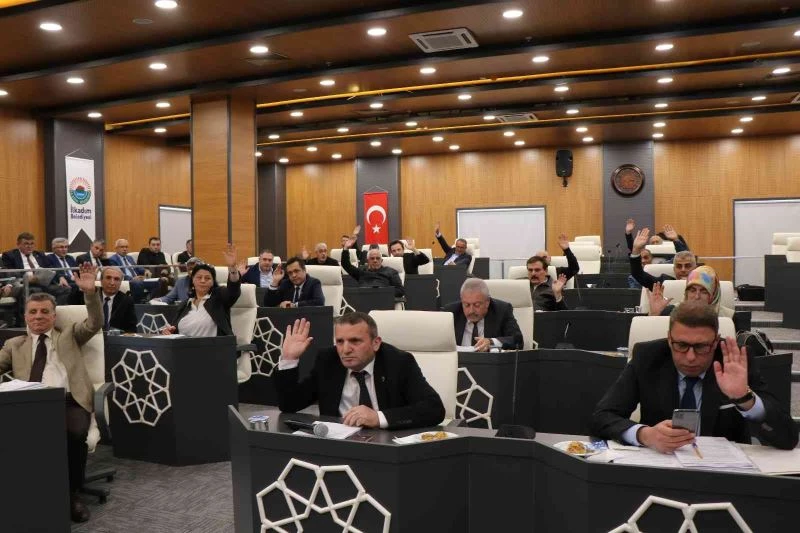 İlkadım Belediye Meclisi’nden 3 milyon 250 bin TL’lik kredi talebine ‘ret’
