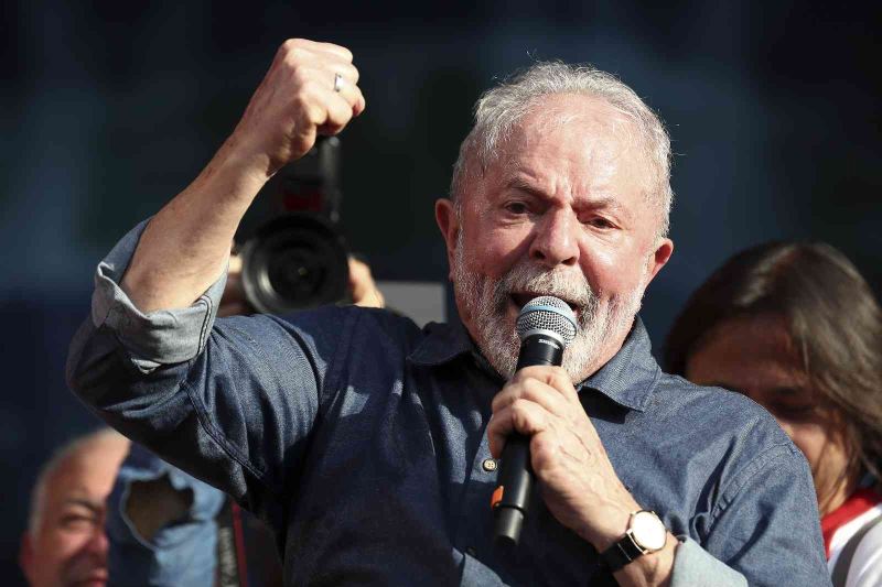 Eski Brezilya Devlet Başkanı Lula: “Zelenskiy savaştan en az Putin kadar sorumlu”
