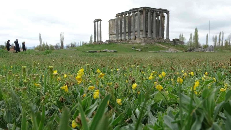Aizanoi Antik Kenti’nde ilkbahar güzelliği
