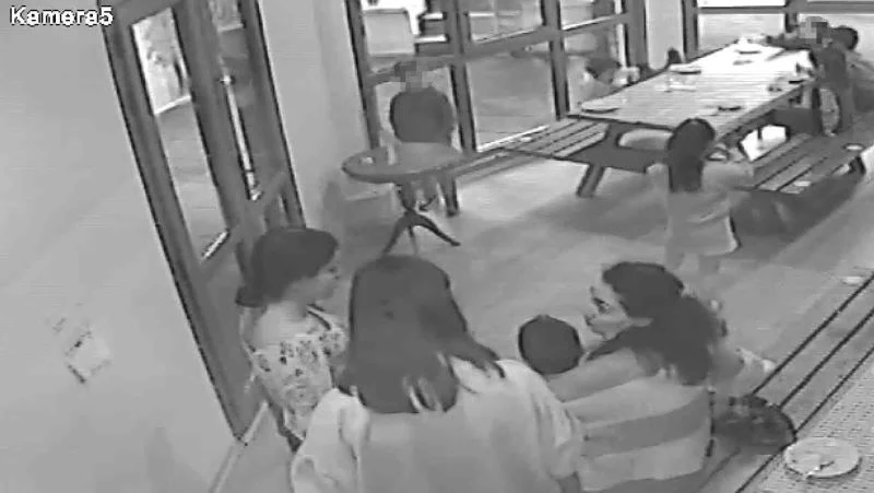 Büyükada’da, kontenjan açmak için 4 yaşındaki çocuğu ‘engelli’ diyerek kreşten attılar
