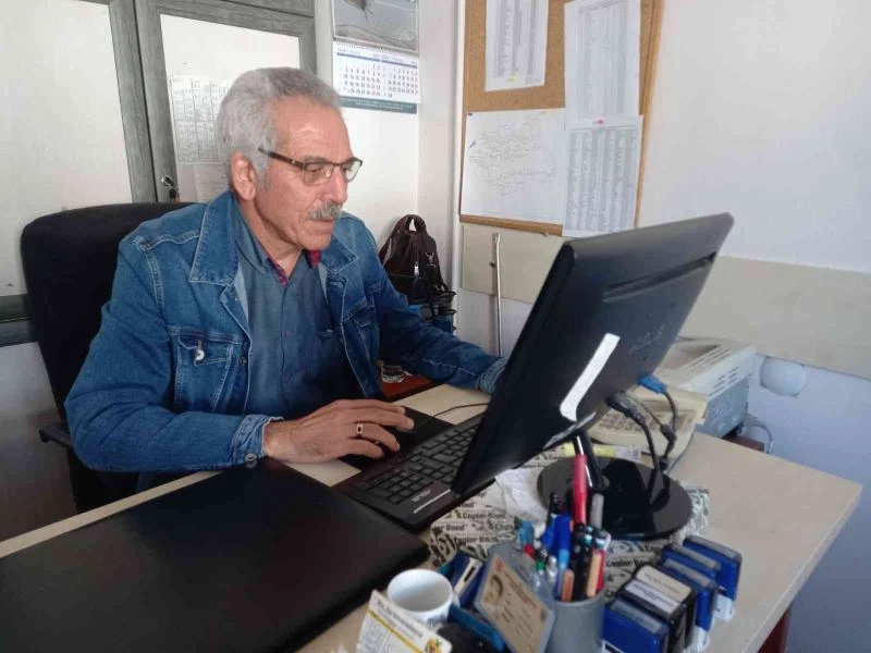 Her şey değişti bir tek O memur değişmedi
