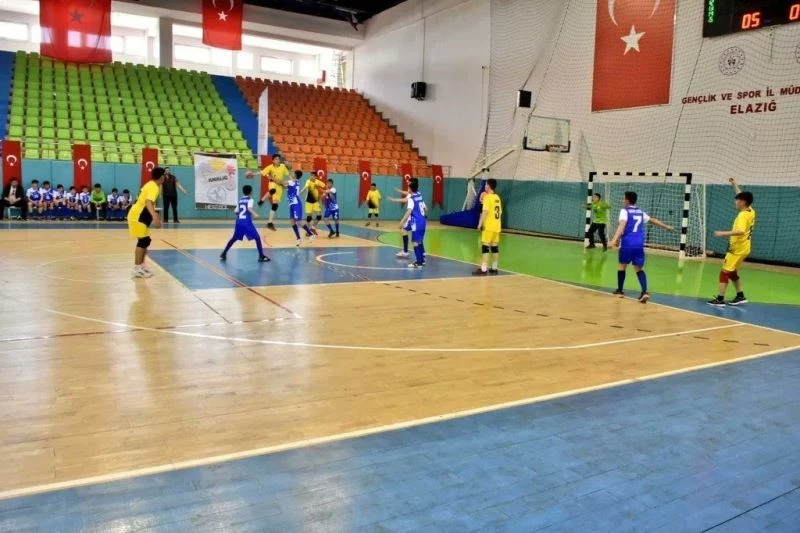 Analig hentbol grup müsabakaları Elazığ’da
