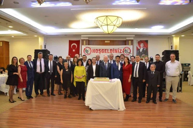 Aydınlı Eczacılar gala yemeğinde buluştu
