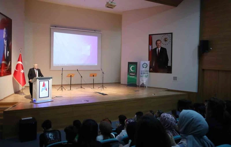 AİÇÜ’de “Dünya Tütünsüz Günü Konulu” karikatür yarışması ödül töreni düzenlendi
