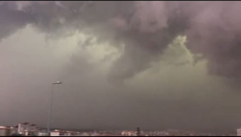 Ankara’da sağanak öncesinde görülen gizemli ’yeşil bulutların’ sebebi belli oldu
