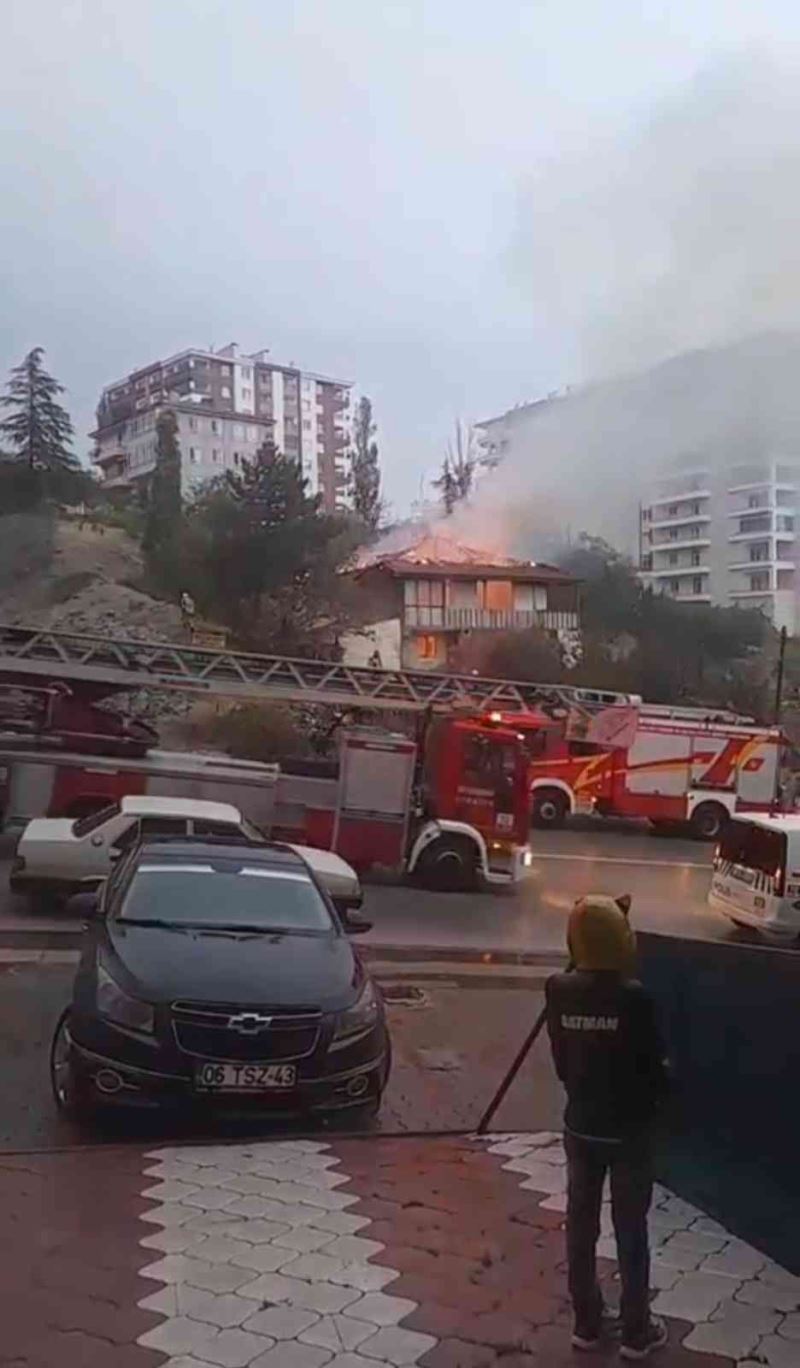 Ankara’da gecekonduda yangın
