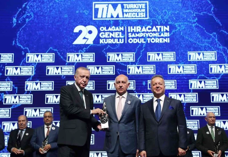 Kibar Holding’e TİM’den ihracat ödülü
