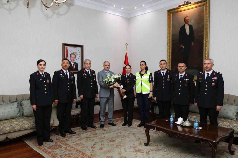 Vali Özkan: “Türk Jandarma Teşkilatı kamu hizmetini çok güzel bir şekilde yerine getirmektedir”

