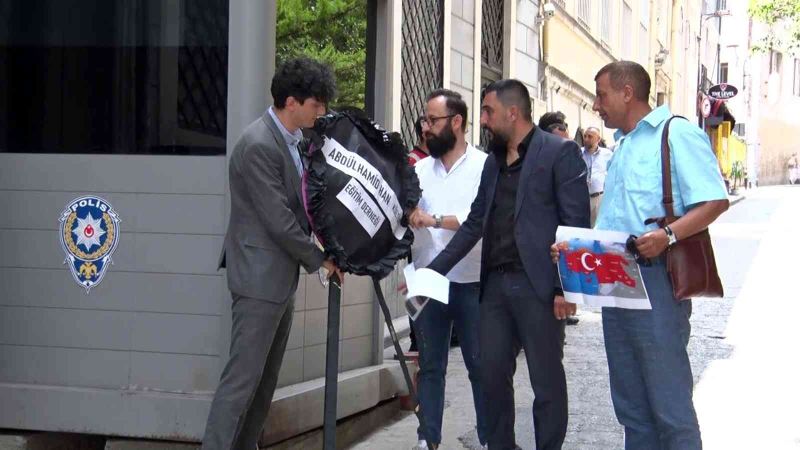 Yunanistan Konsolosluğu önünde protesto
