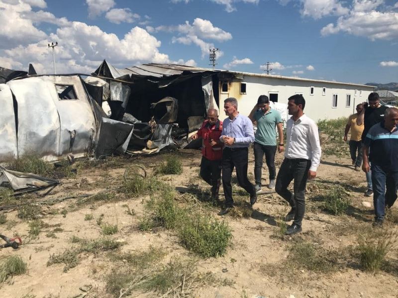 Isparta Valisi Baruş, yangın bölgesinde incelemelerde bulundu
