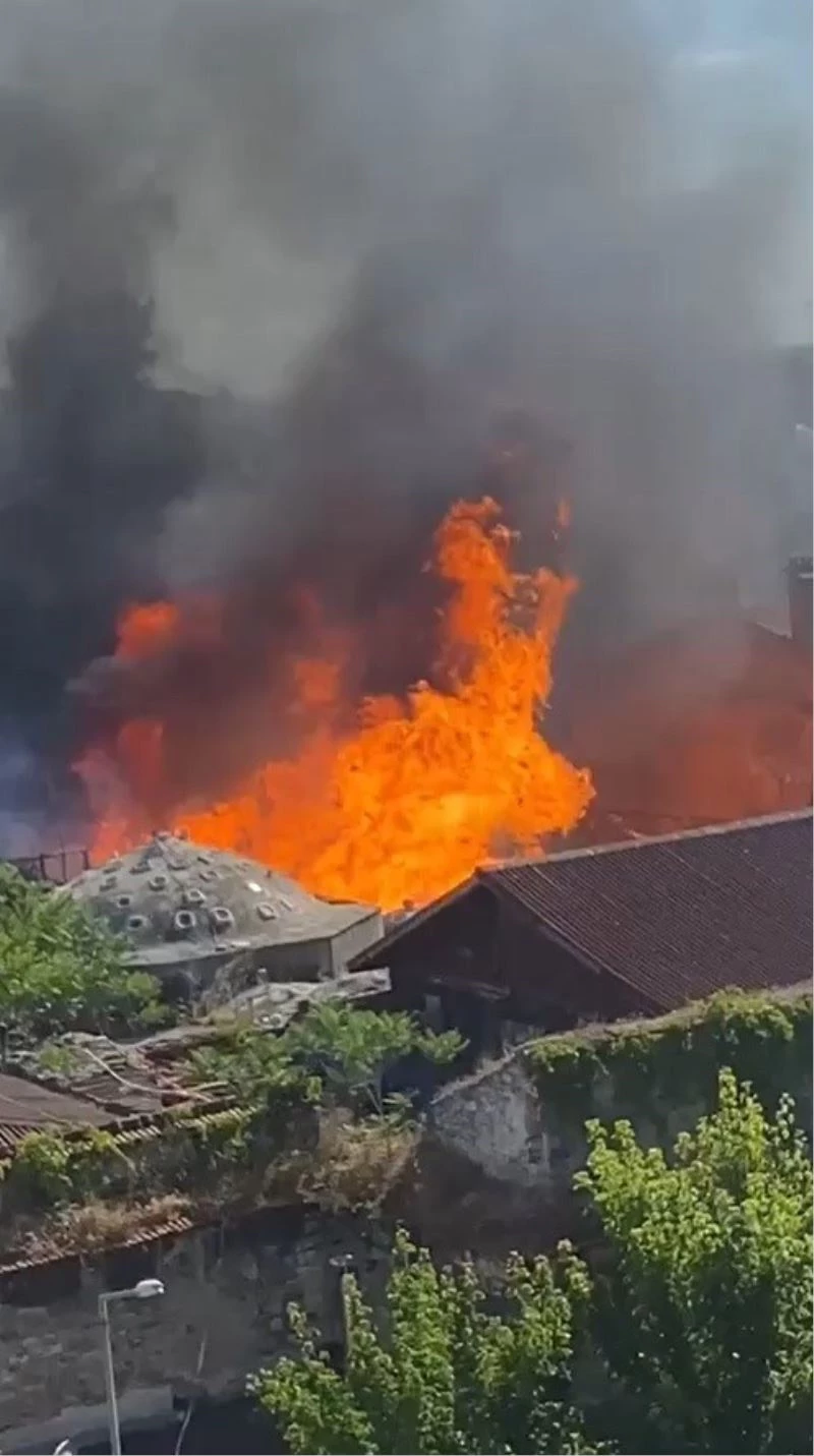 İstanbul Emniyet Müdürlüğü’nden Kumkapı’daki yangınla ilgili açıklama
