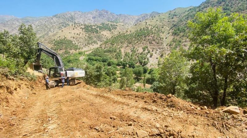 Hakkari’nin Romtik Mezrası yeni yoluna kavuşuyor
