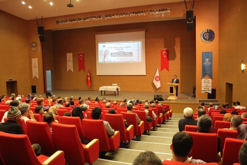 Aydın’da ’Ailede Sorunlar ve Çözüm Önerileri’ konferansı düzenlendi
