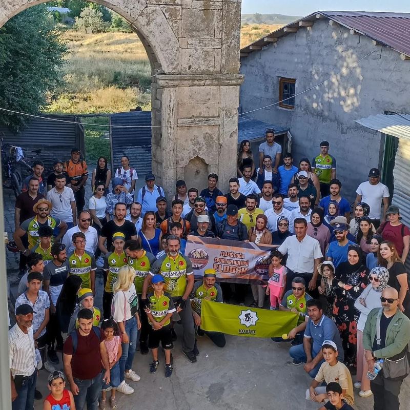 Elazığ’da sporcular ‘Ali Bey Konağının’ restore edilmesi için pedal çevirdi