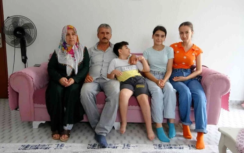 Polise verdiği cevapla milyonların yüreğine dokunan Ayşe’ye Devlet Bahçeli sahip çıktı