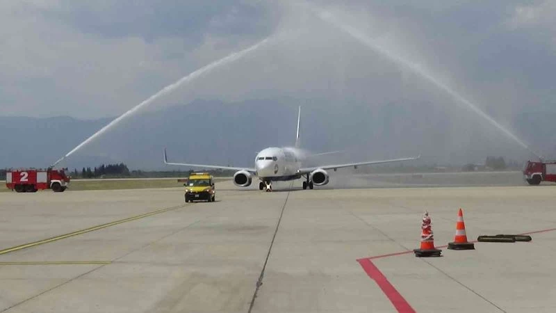 Balıkesir Koca Seyit Havalimanı’na Avrupa’dan uçuşlar başladı
