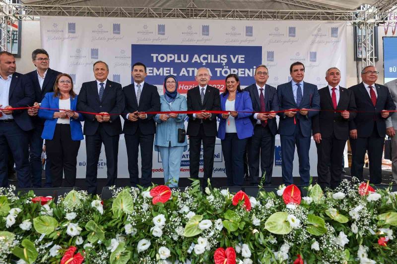 CHP Genel Başkanı Kılıçdaroğlu, Kuşadası’nda toplu açılış ve temel atma törenine katıldı
