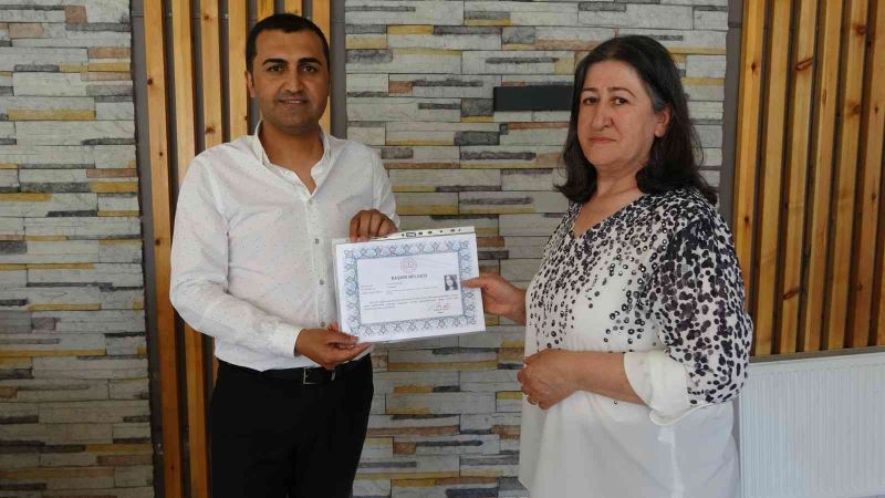 İlçenin ilk kadın çalışanlarından Nezahat Özdemir’e sürpriz veda
