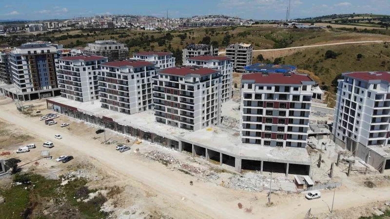 Aynı daireyi 2 kişiye satmışlar
