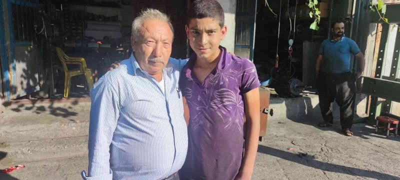 Bulduğu 10 bin TL’yi “Al senin olsun” denmesine rağmen sahibine teslim etti
