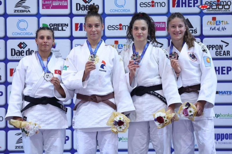 Ecem Baysuğ’dan gümüş, İbrahim Tataroğlu’ndan bronz madalya