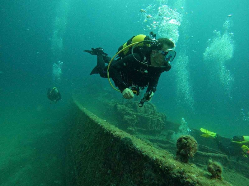 Gelibolu Tarihi Sualtı Parkı yerli ve yabancı turistleri ağırlıyor
