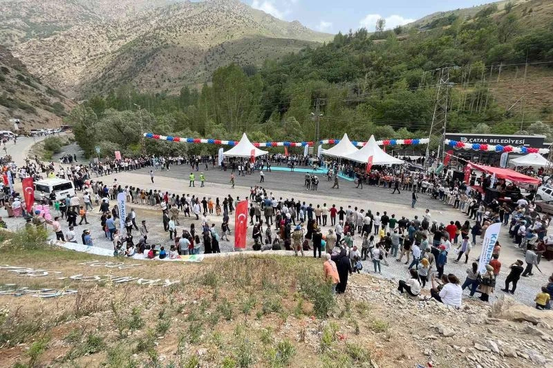 Çatak’ta “Kanispi, Ceviz, Bal, Alabalık ve Rafting Festivali” coşkusu
