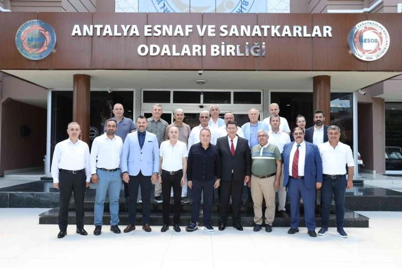 Başkan Böcek: “Her zaman esnafımızın yanındayız”
