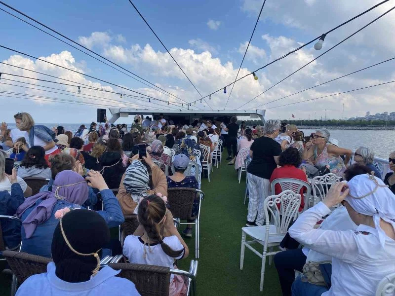 Maltepeli kadınlar Adalar turunda buluştu
