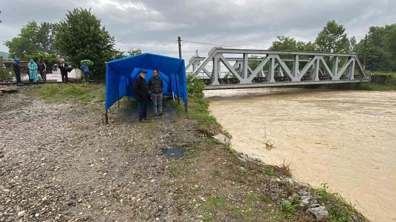 Sel felaketinin boyutu sular çekilince ortaya çıktı
