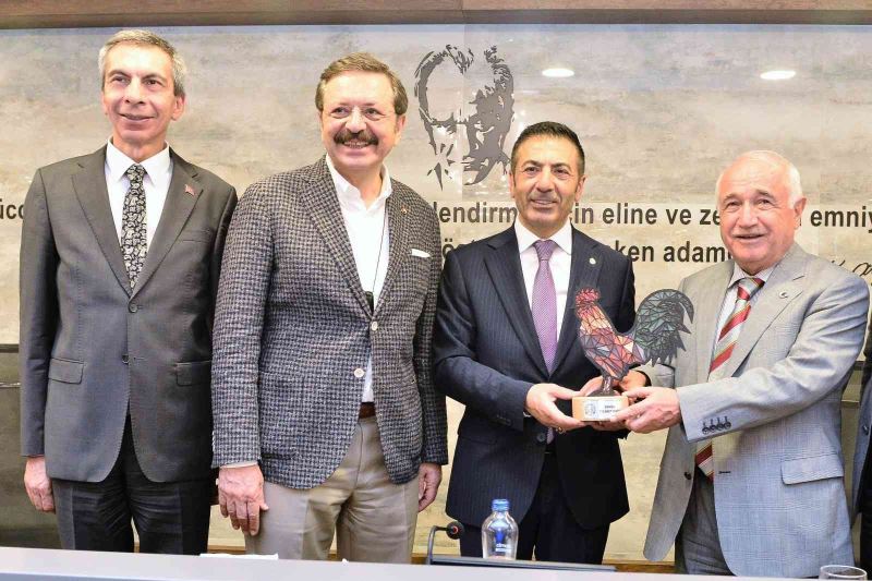 TOBB Başkanı Hisarcıklıoğlu, DTO üyeleri ve iş dünyasıyla buluştu
