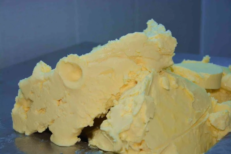 Artan maliyetler nedeniyle inekler satılınca tereyağı üretimi zora girdi
