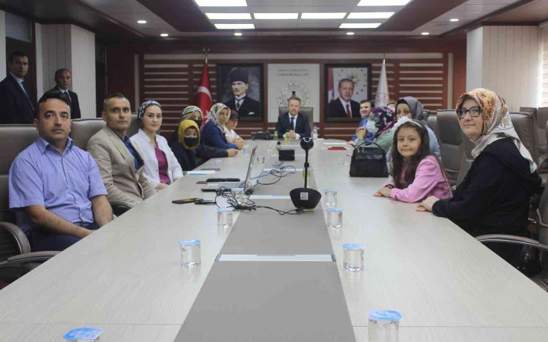 Giresun’da diyabet hastası çocukların hayatını kolaylaştıracak sensörlü ölçüm cihazı dağıtıldı
