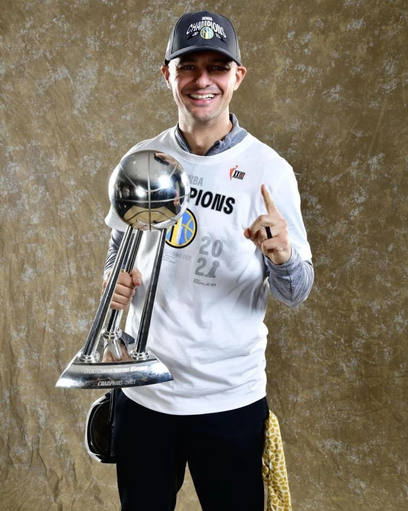 Çukurova Basketbol’un yeni koçu Emre Vatansever oldu
