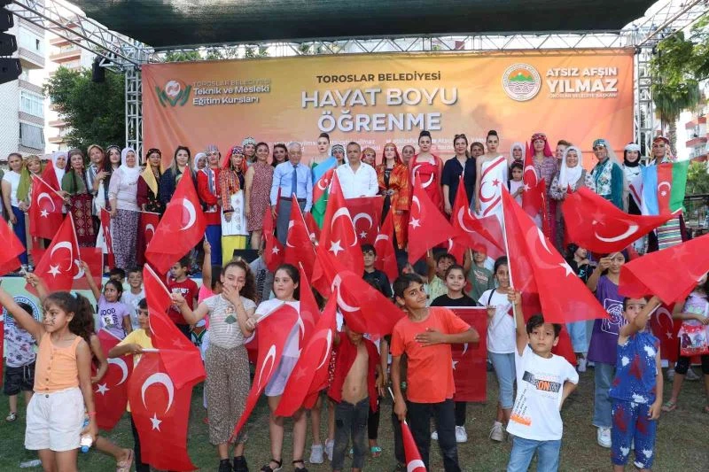 Hünerlerini defilede sergilediler
